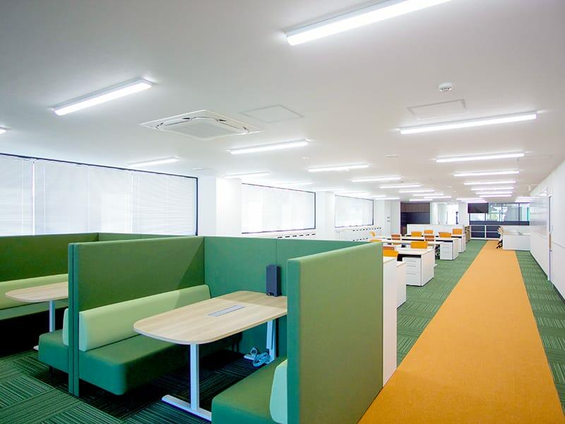 “この会社で働き続けたい”自信と誇りを持てるオフィスで成長を加速。