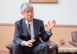 小野田文明校長