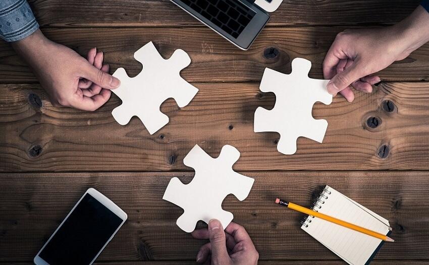 テレワークを成功させるコツは?メリット・デメリットや企業の成功事例を紹介