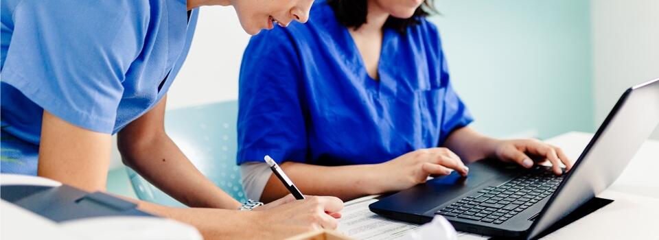 介護業界ICTツールの活用事例や注意点を解説