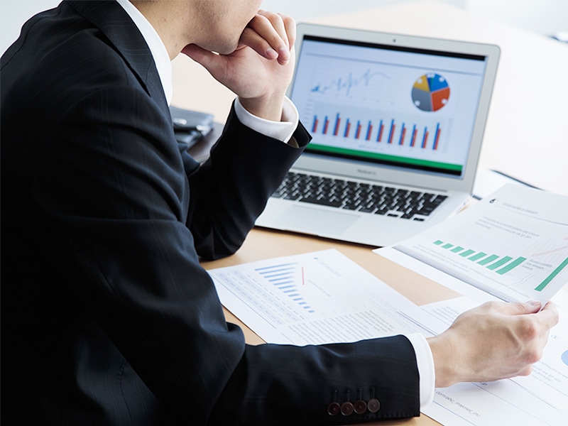 社外スタッフの業務管理や資料共有がうまくいかない