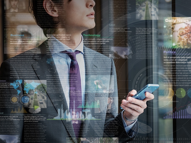 パソコンなしで日報作成・勤怠申請